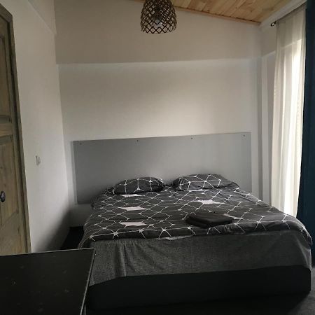 Zaton Guesthouse شولبون آتا المظهر الخارجي الصورة